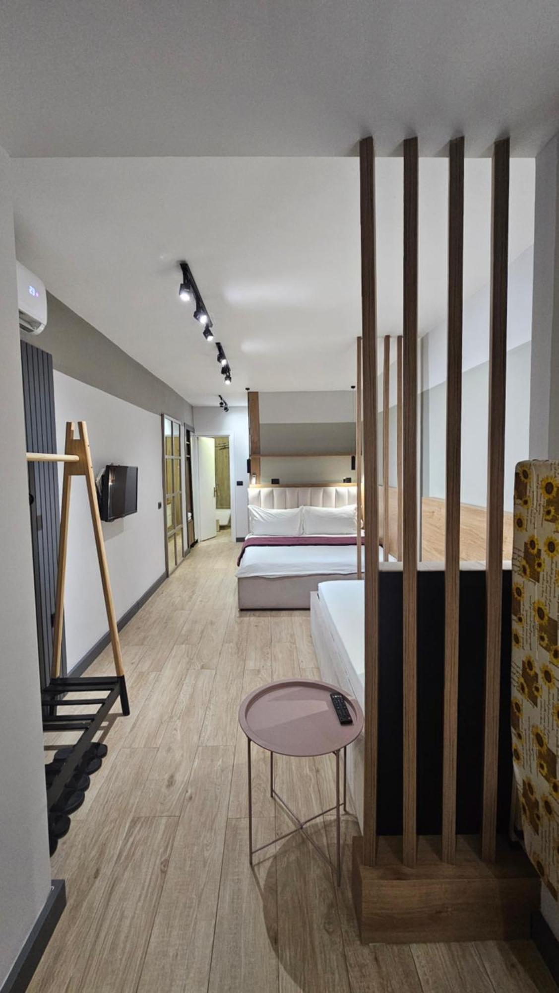 Tam Serviced Studio Apartments Next To Blloku Tirana Exterior foto